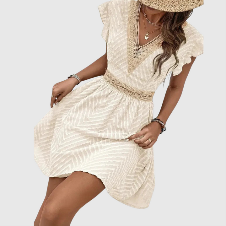 Sophia | Elegantiška ir patogi suknelė su širdies iškirpimu