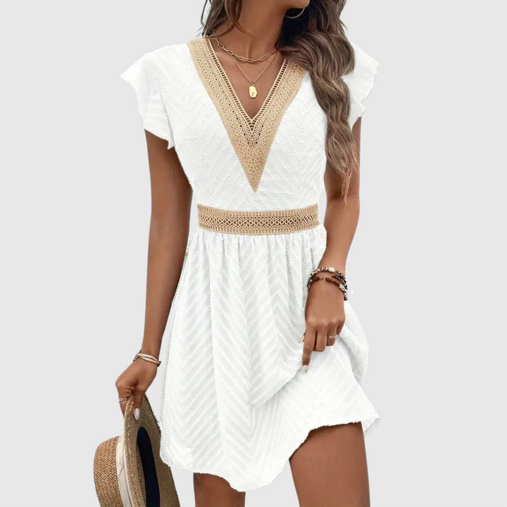 Sophia | Elegantiška ir patogi suknelė su širdies iškirpimu