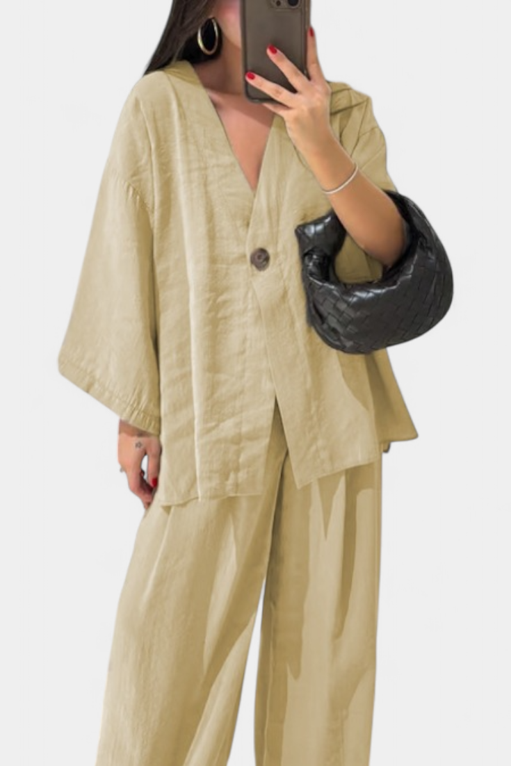 Conjunto Eli Oversize com top de decote em V e calças retas