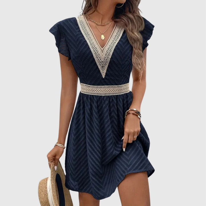 Sophia | Elegantiška ir patogi suknelė su širdies iškirpimu