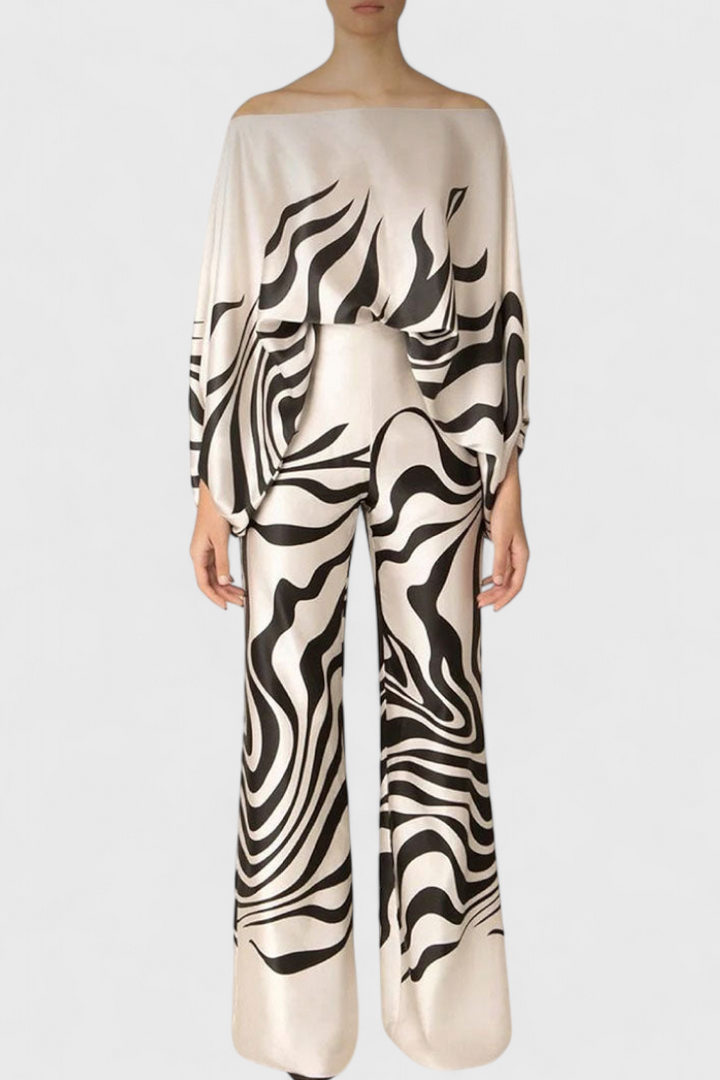 Conjunto Sybella de Duas Peças com Ombros Descobertos e Calças Largas