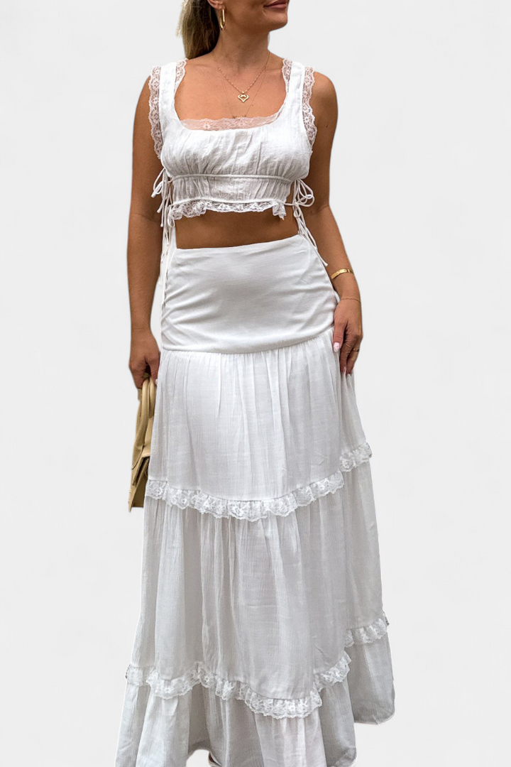 Conjunto Ilys Romântico com Renda e Saia Longa e Volumosa