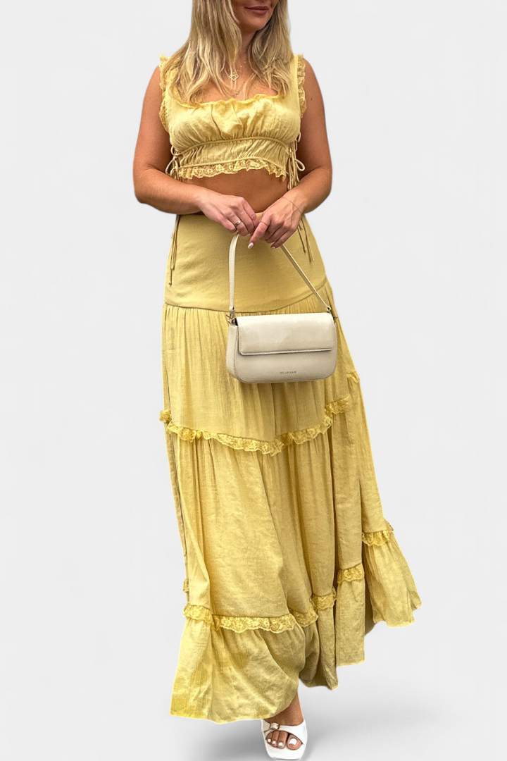 Conjunto Ilys Romântico com Renda e Saia Longa e Volumosa