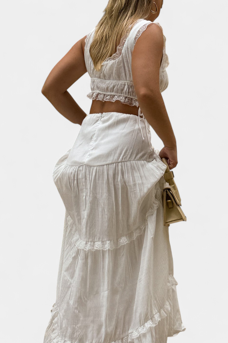 Conjunto Ilys Romântico com Renda e Saia Longa e Volumosa