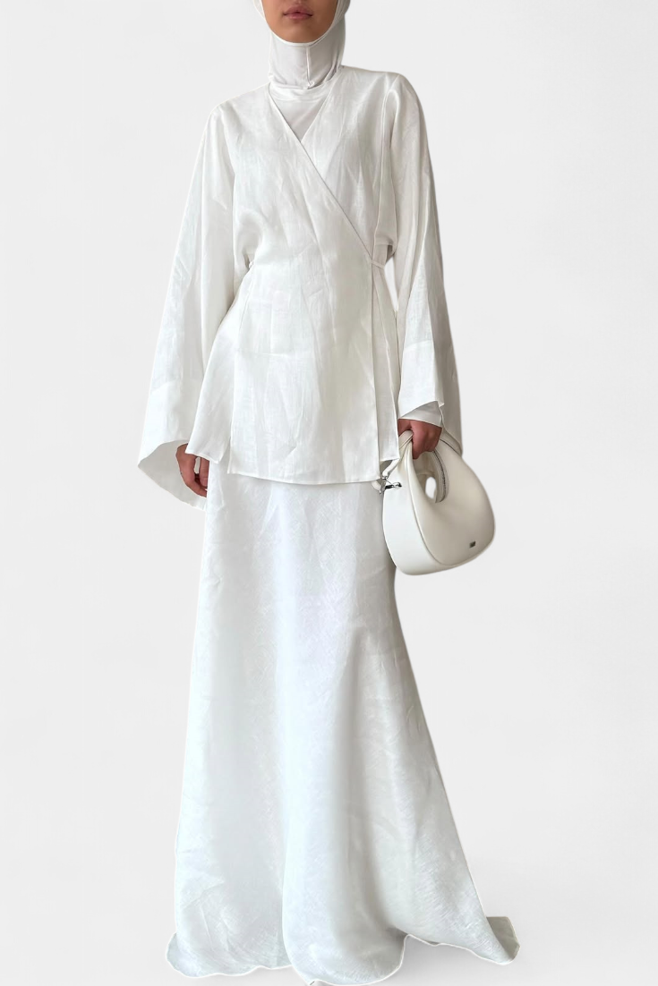 Conjunto Zelda Krekla com Decote em V e Saia com Abertura