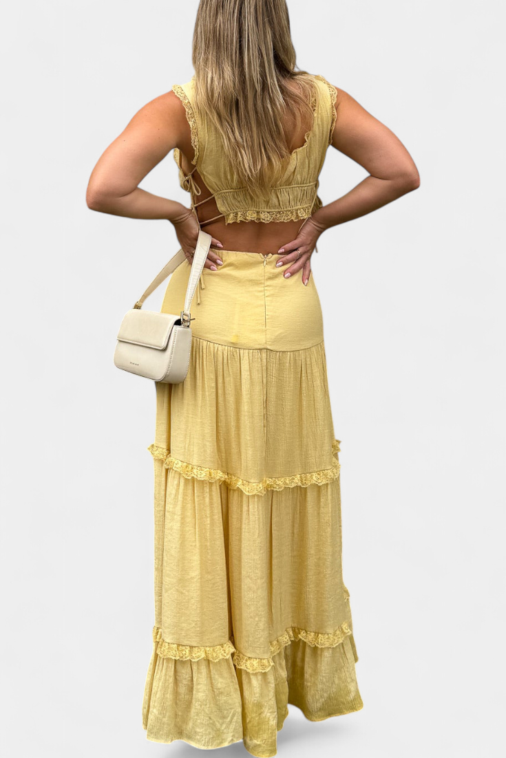 Conjunto Ilys Romântico com Renda e Saia Longa e Volumosa