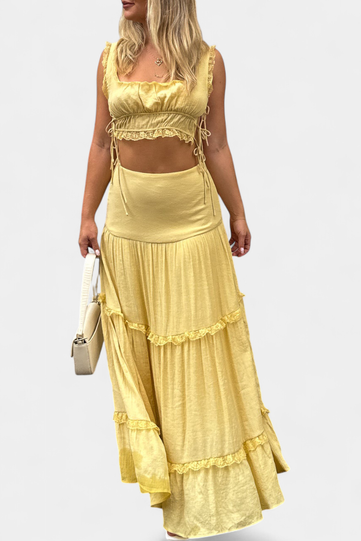 Conjunto Ilys Romântico com Renda e Saia Longa e Volumosa