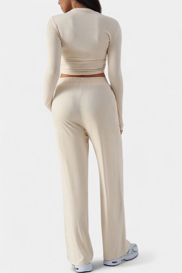 Celaena 2 dalių komplektas su apvaliu iškirpimu