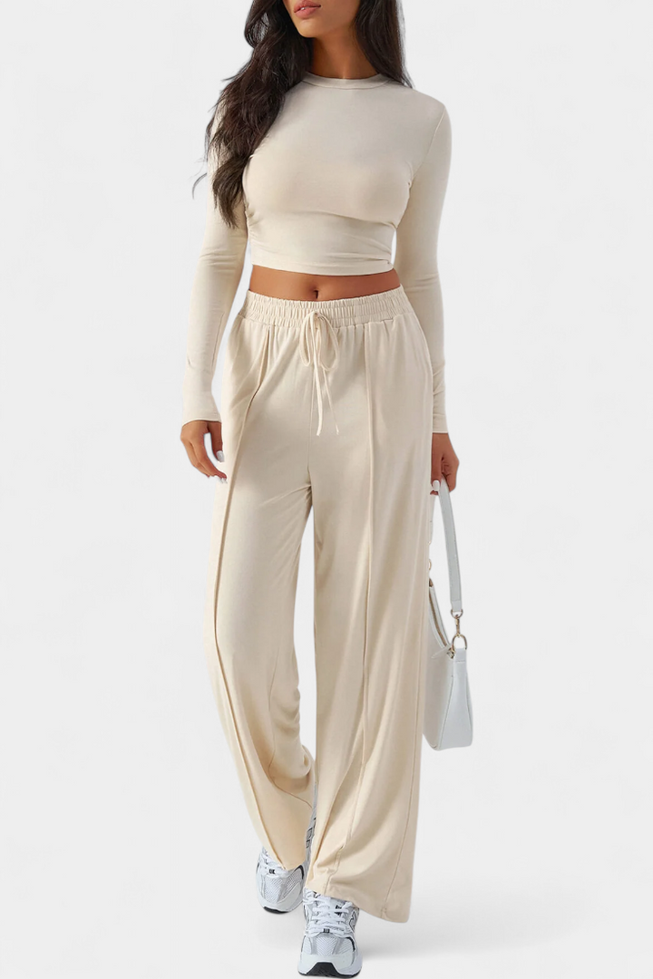 Celaena 2 dalių komplektas su apvaliu iškirpimu