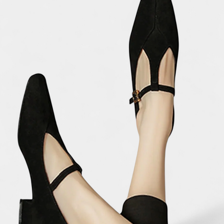 Elly Žemi kulniukai su dirželiu ir sagtimi