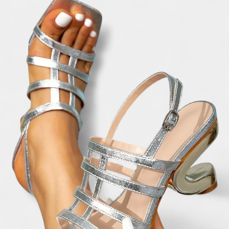 Sandálias Metálicas Brilhantes Deborah