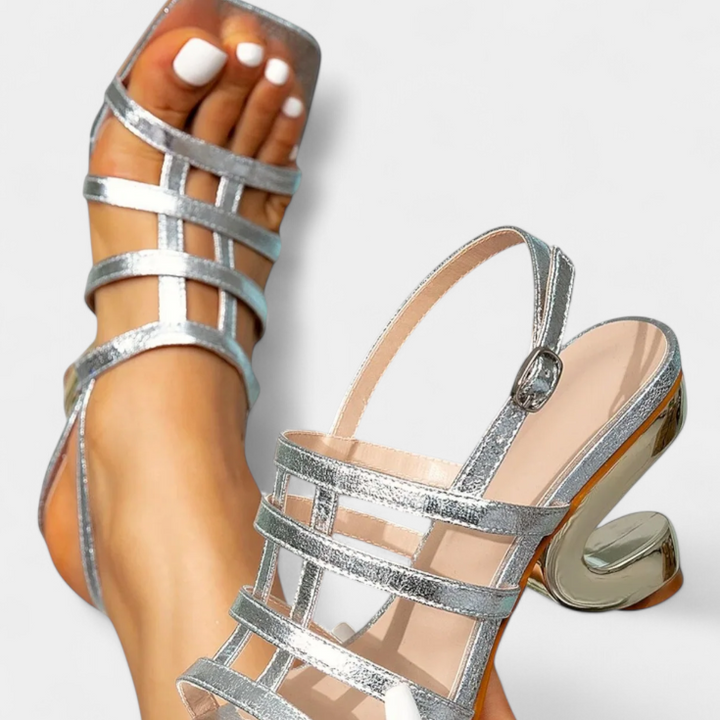 Sandálias Metálicas Brilhantes Deborah