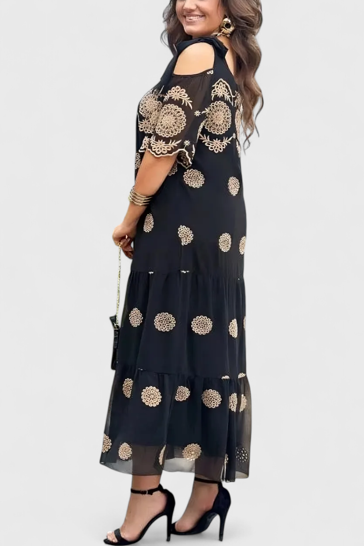 Vestido de Verão Kathy Elegants com Design em Rede e Corte Fluido