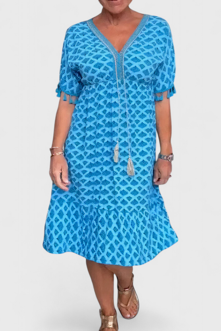 Vestido Kirra Boho Chic com padrão geométrico