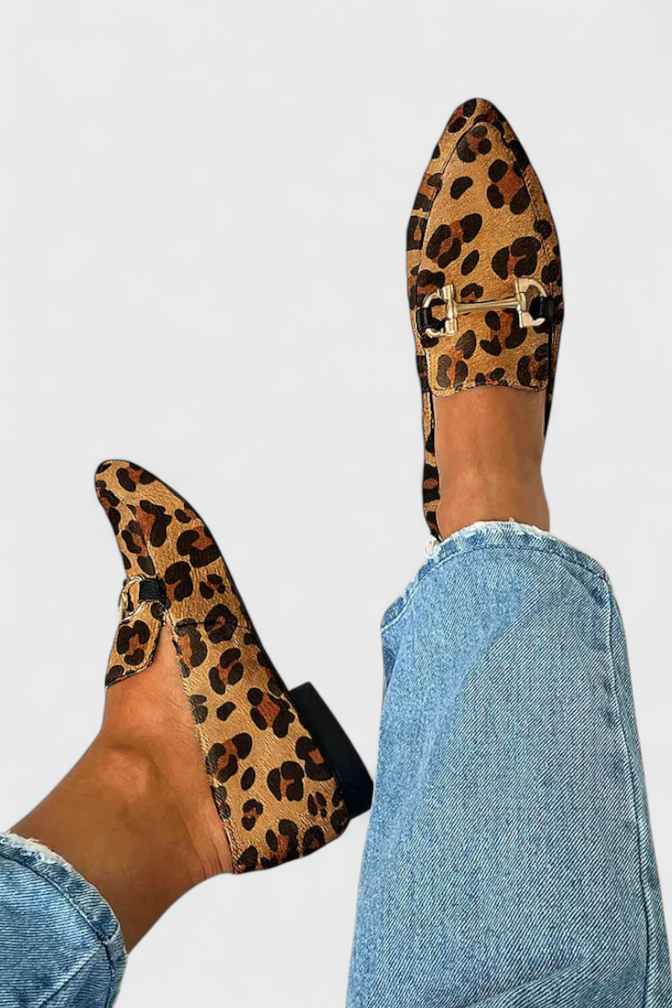 Mokasīni Lluvia com Padrão Iedegtu e Salto Fino