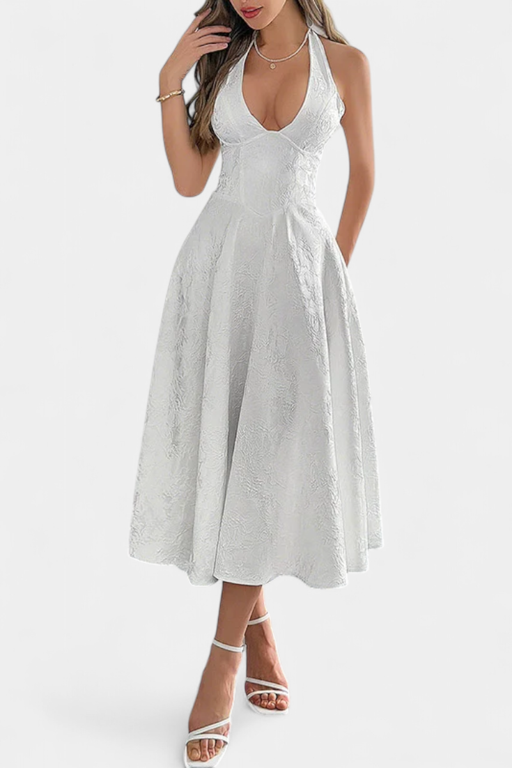 Vestido Midi Jacquard Gilda com Costas Abertas e Cintura Alta