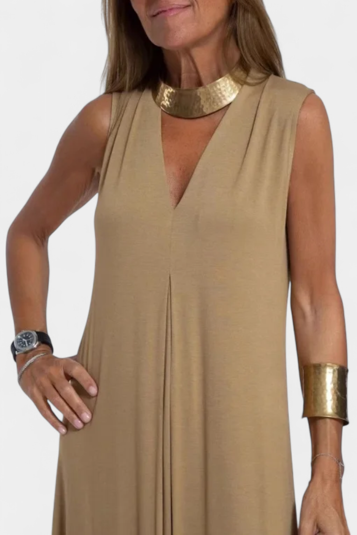 Vestido Maxi Felisa Sem Mangas em Cor Sólida e Silhueta Elegante