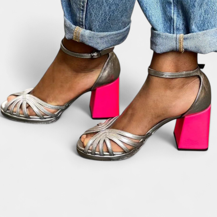 Solea Klasikiniai Sandalai su Auksine Dirželiu