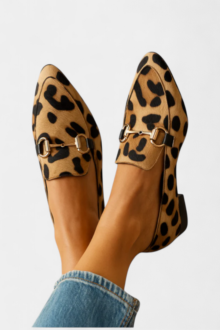 Lillian Mocasīni su Metalo Sagtimi