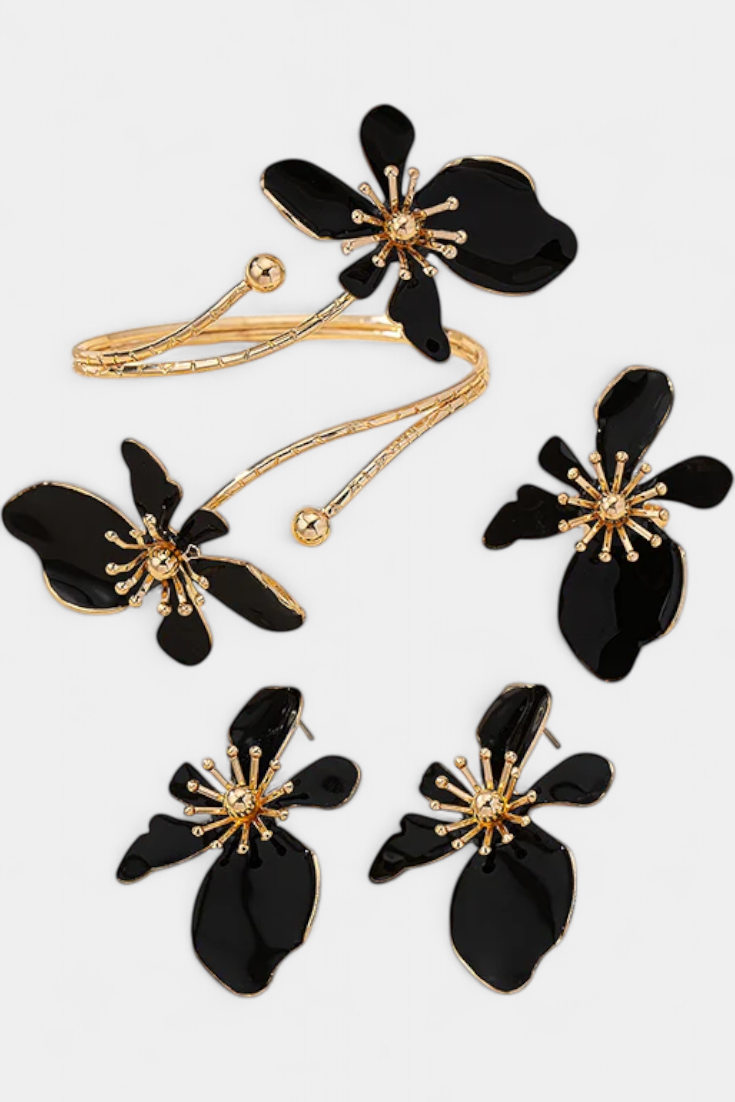 Conjunto de Acessórios Florais: Pulseira + Brincos + Anéis