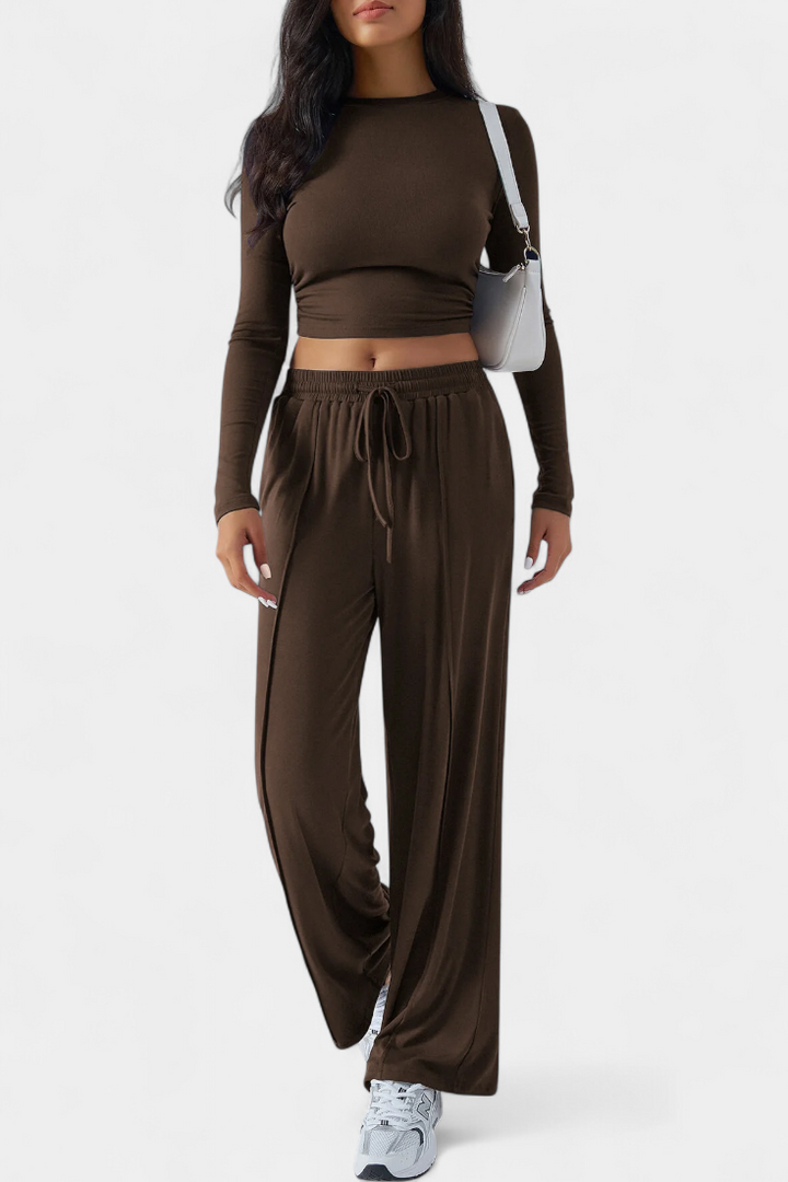 Celaena 2 dalių komplektas su apvaliu iškirpimu