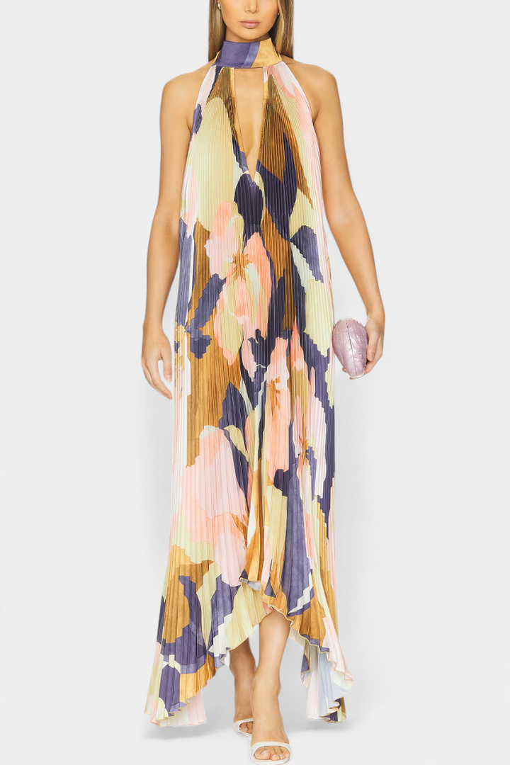 Giselle Garais Plisuotas Suknelė su Halterio Dekolte ir Elegantišku Judesiu