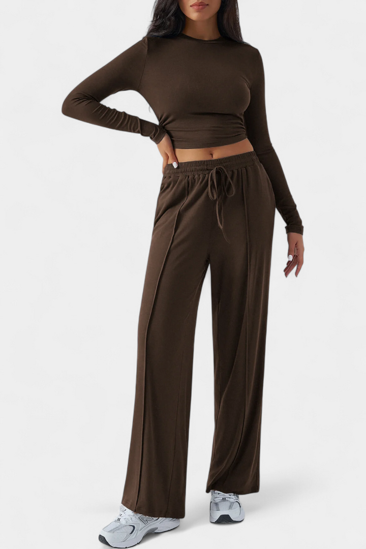 Celaena 2 dalių komplektas su apvaliu iškirpimu