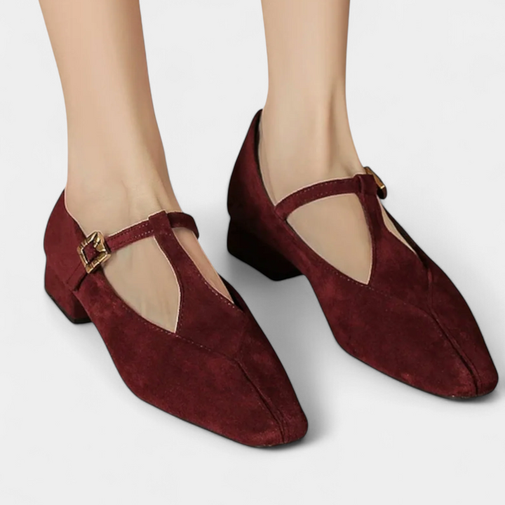 Elly Žemi kulniukai su dirželiu ir sagtimi