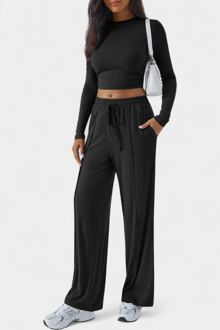 Celaena 2 dalių komplektas su apvaliu iškirpimu