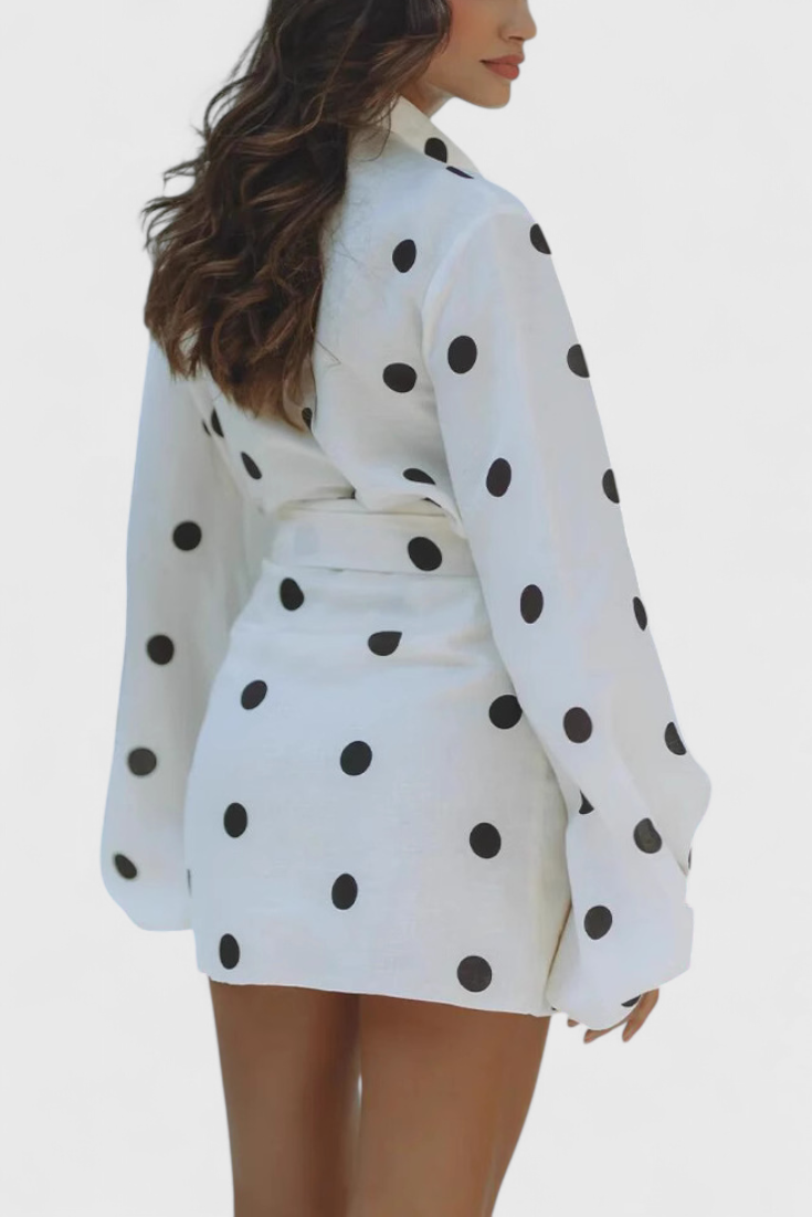 Vestido Romara Mini com Poás, Mangas Longas e Cintura Fina