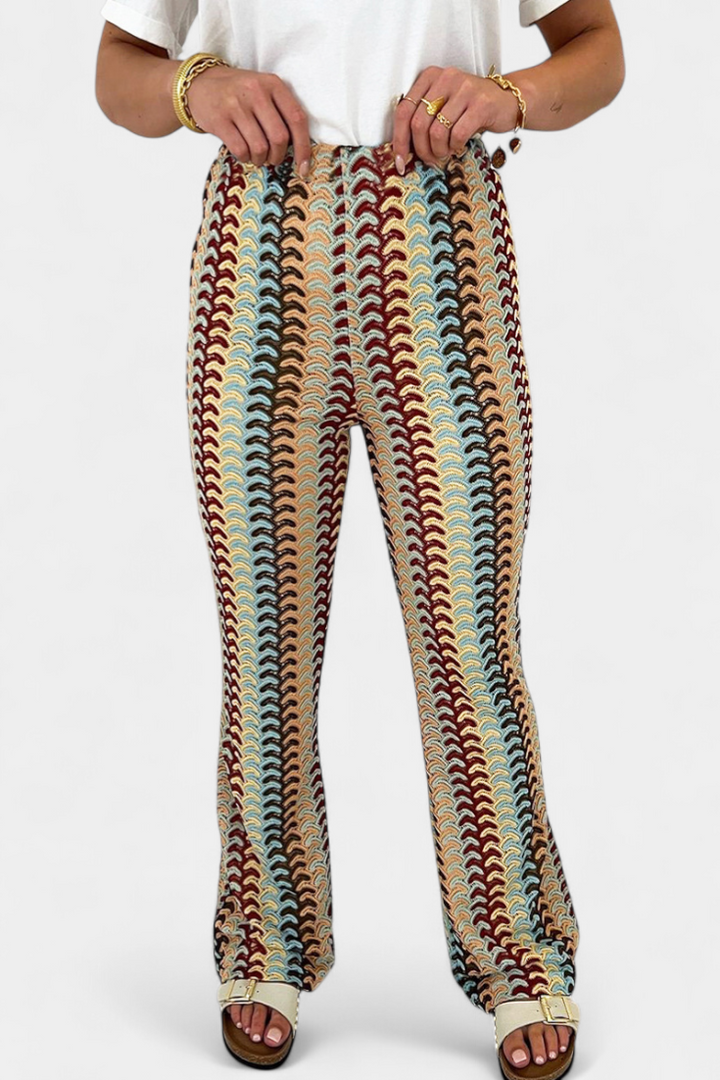 Carlie Kelnės Su Platėjančiu Apačiu Retro