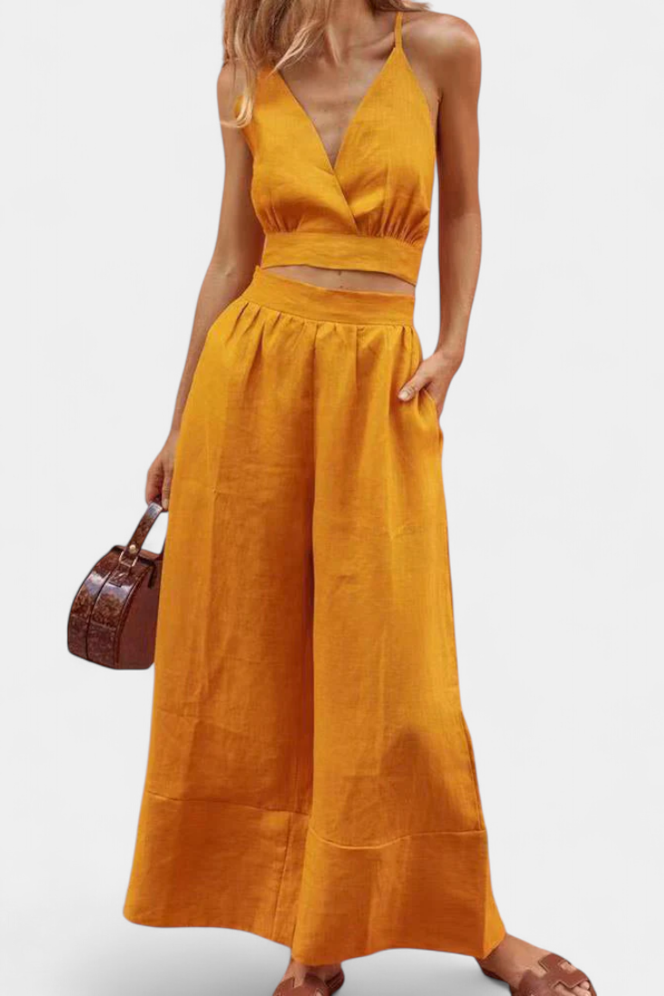 Conjunto de Top de Renda com Costas Abertas e Calças Largas Valentina